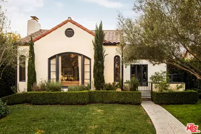 621 N McCadden Pl, Los Angeles, CA 90004 - Photo 1