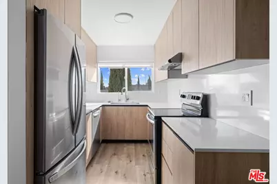 1420 S Bedford St #304, Los Angeles, CA 90035 - Photo 1