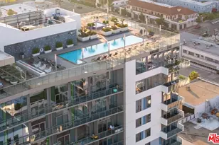 3033 Wilshire Blvd, Los Angeles, CA 90010 - Photo 1