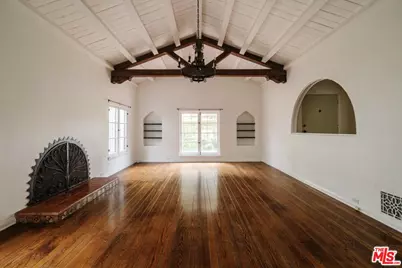 1518 N Beverly Dr, Beverly Hills, CA 90210 - Photo 1