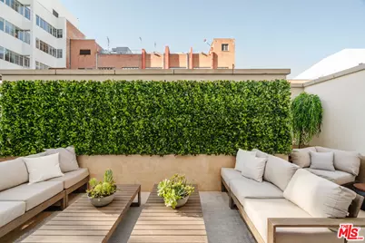 261 S Reeves Dr #104, Beverly Hills, CA 90212 - Photo 1