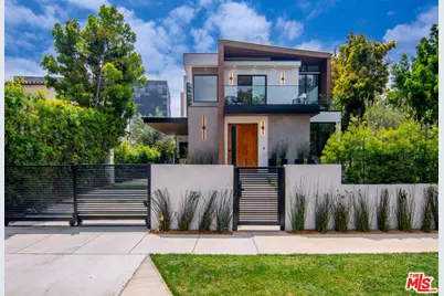 323 Huntley Dr, West Hollywood, CA 90048 - Photo 1