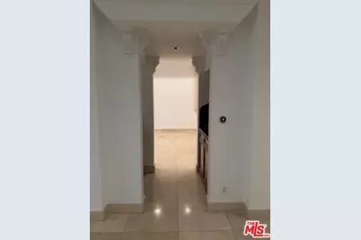 156 S Clark Dr, Beverly Hills, CA 90211 - Photo 1