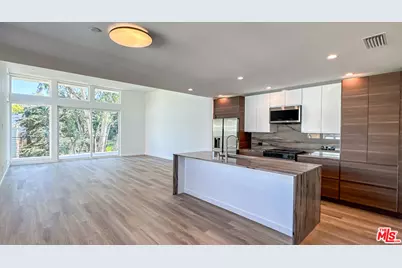 948 Lucile Avenue, Los Angeles, CA 90026 - Photo 1