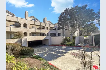 4561 Warner Ave #202, Huntington Beach, CA 92649 - Photo 1