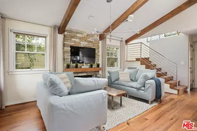 2439 Glyndon Ave, Venice, CA 90291 - Photo 1