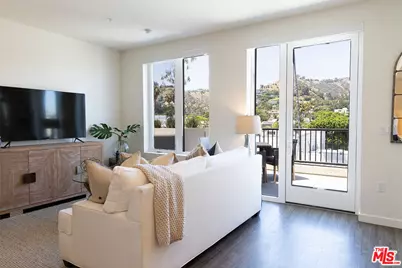 7566 W Sunset Blvd #409Ph-W, Los Angeles, CA 90046 - Photo 1