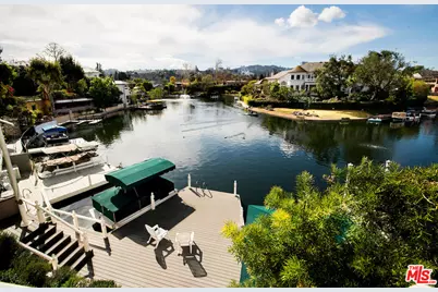 10030 Toluca Lake Ave, Toluca Lake, CA 91602 - Photo 1