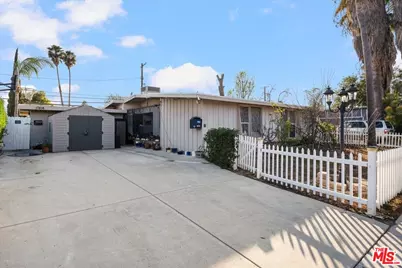 17816 Lull St, Reseda, CA 91335 - Photo 1