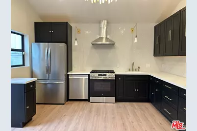 17209 Keswick St, Lake Balboa, CA 91406 - Photo 1