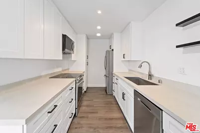 5414 Newcastle Ave #1, Encino, CA 91316 - Photo 1