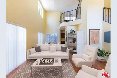 1451 Hi Point St #Apt 8, Los Angeles, CA 90035 - Photo 1