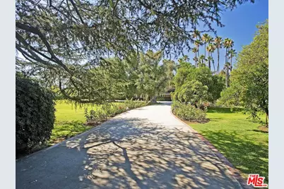 17545 Parthenia St, Sherwood Forest, CA 91325 - Photo 1