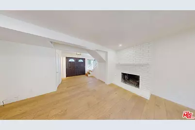 4940 Don Pio Dr, Woodland Hills, CA 91364 - Photo 1