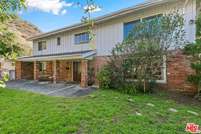 30602 Vista Sierra Dr, Malibu, CA 90265 - Photo 1