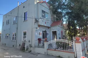 327 W 58th St, Los Angeles, CA 90037 - Photo 1