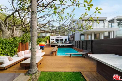 936 Palisades Beach Rd, Santa Monica, CA 90403 - Photo 1