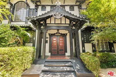 1220 N La Cienega Blvd #E1, West Hollywood, CA 90069 - Photo 1