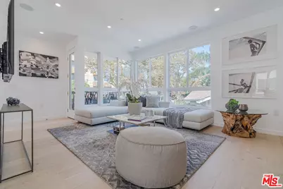 1216 N Sycamore Ave, Los Angeles, CA 90038 - Photo 1