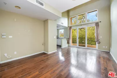 286 N Madison Ave #415, Pasadena, CA 91101 - Photo 1