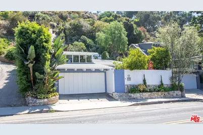 426 Entrada Dr, Santa Monica, CA 90402 - Photo 1