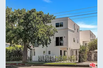 5752 Kester Ave, Van Nuys, CA 91411 - Photo 1