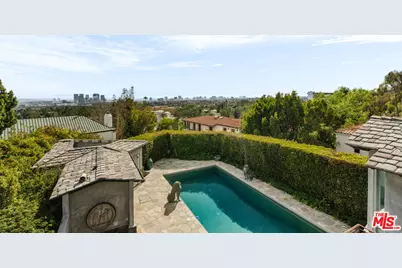 1300 Summitridge Dr, Beverly Hills, CA 90210 - Photo 1