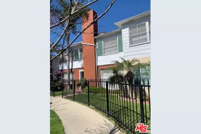 4131 Palmwood Dr #5, Los Angeles, CA 90008 - Photo 1