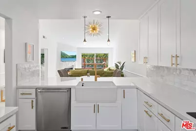 229 Villa Point Dr, Newport Beach, CA 92660 - Photo 1