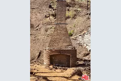 533 W Rustic Rd, Santa Monica, CA 90402 - Photo 1