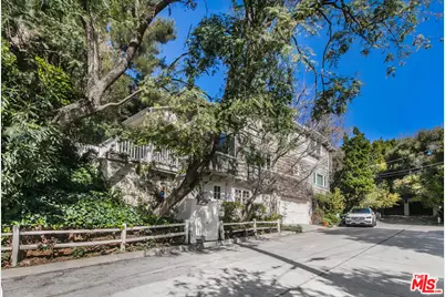 1725 La Fontaine Ct, Beverly Hills, CA 90210 - Photo 1