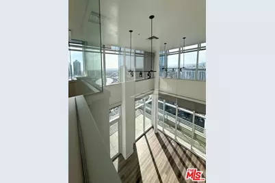 717 W Olympic Blvd #2605, Los Angeles, CA 90015 - Photo 1