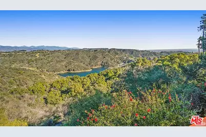 2270 Stradella Rd, Los Angeles, CA 90077 - Photo 1