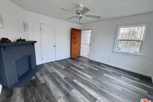 858 W 88th St, Los Angeles, CA 90044 - Photo 1