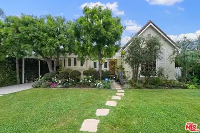 337 S Maple Dr, Beverly Hills, CA 90212 - Photo 1