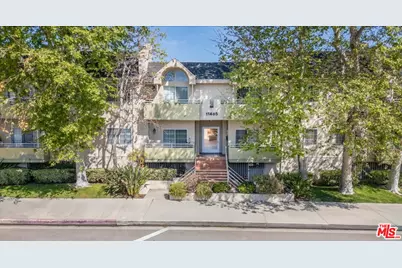 11485 Moorpark St #10, Studio City, CA 91602 - Photo 1