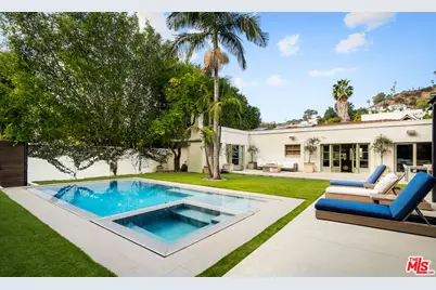 9155 Warbler Pl, West Hollywood, CA 90069 - Photo 1