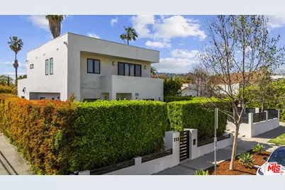 713 N Sierra Bonita Ave, Los Angeles, CA 90046 - Photo 1