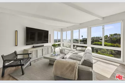 8460 Franklin Ave, Los Angeles, CA 90069 - Photo 1