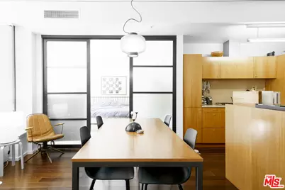 1155 S Grand Ave #305, Los Angeles, CA 90015 - Photo 1