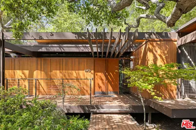 680 Brooktree Rd, Santa Monica, CA 90402 - Photo 1