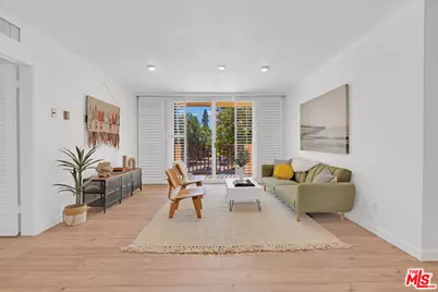 12955 Riverside Dr #201, Sherman Oaks, CA 91423 - Photo 1