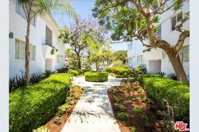 136 San Vicente Blvd #136 D, Santa Monica, CA 90402 - Photo 1