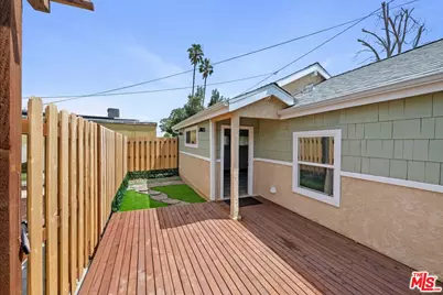 3208 W 80th St, Inglewood, CA 90305 - Photo 1