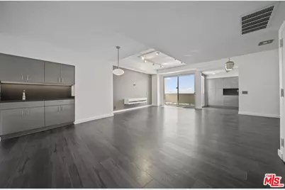 7250 Franklin Ave #1204, Los Angeles, CA 90046 - Photo 1