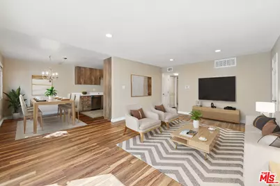 18611 Collins St #E5, Tarzana, CA 91356 - Photo 1