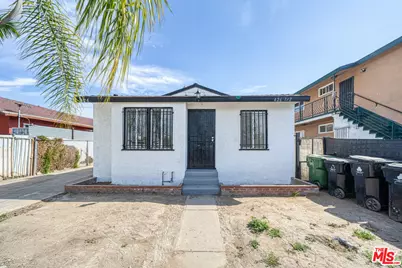 426 E Century Blvd, Los Angeles, CA 90003 - Photo 1