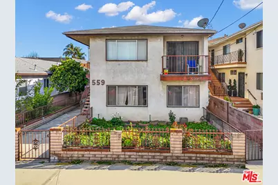 559 W 21st St, San Pedro, CA 90731 - Photo 1