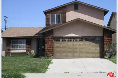 801 W 124th St, Los Angeles, CA 90044 - Photo 1