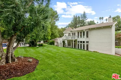 19159 Rosita St, Tarzana, CA 91356 - Photo 1